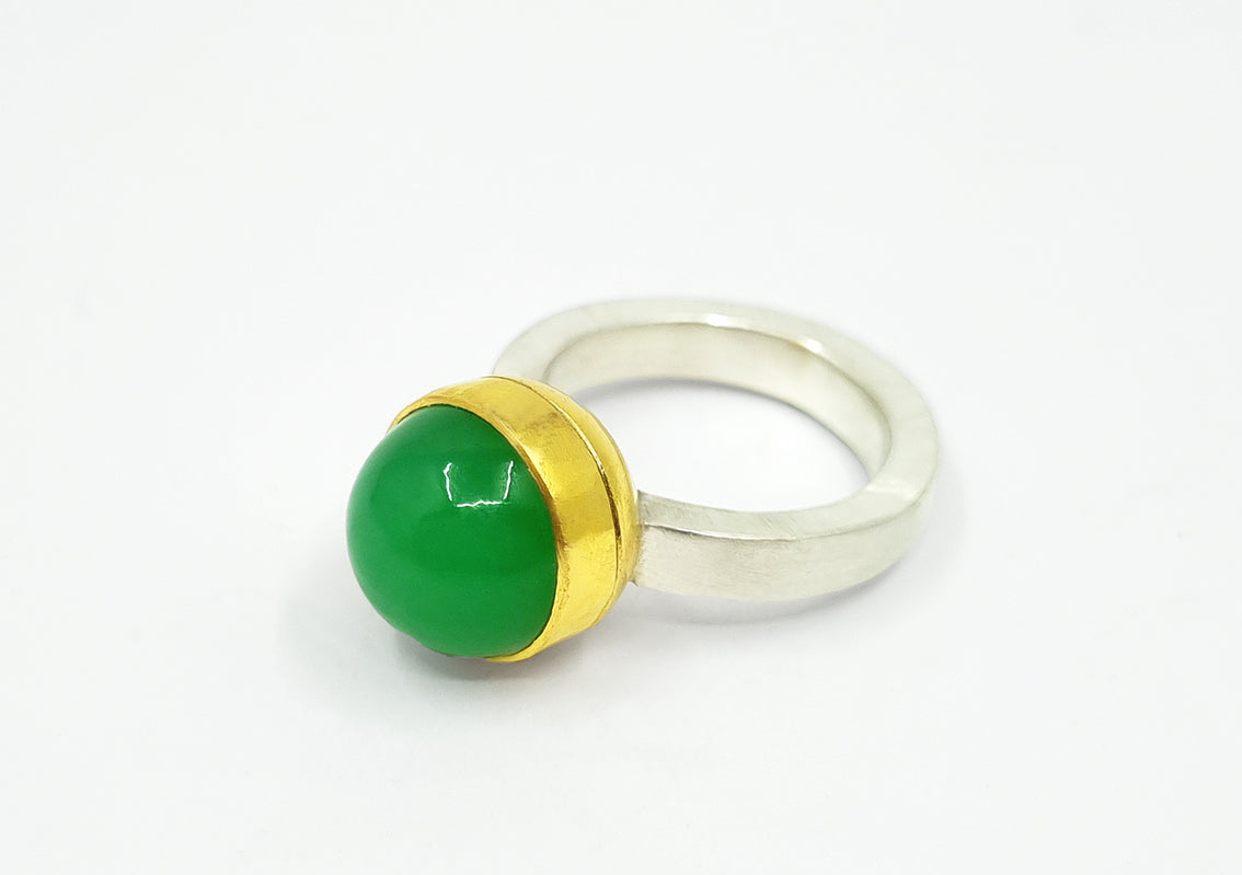 Chrysopras Ring in Silber mit 900er Goldfassung