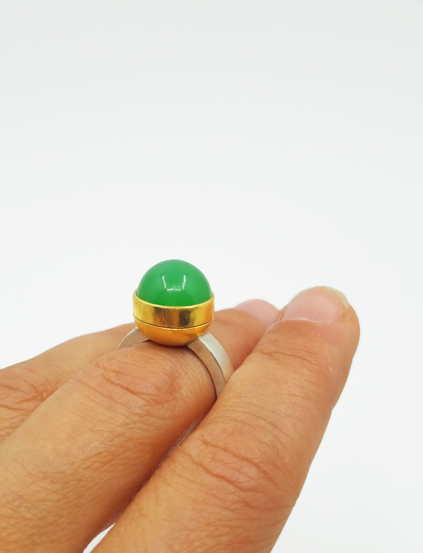 Chrysopras Ring in Silber mit 900er Goldfassung