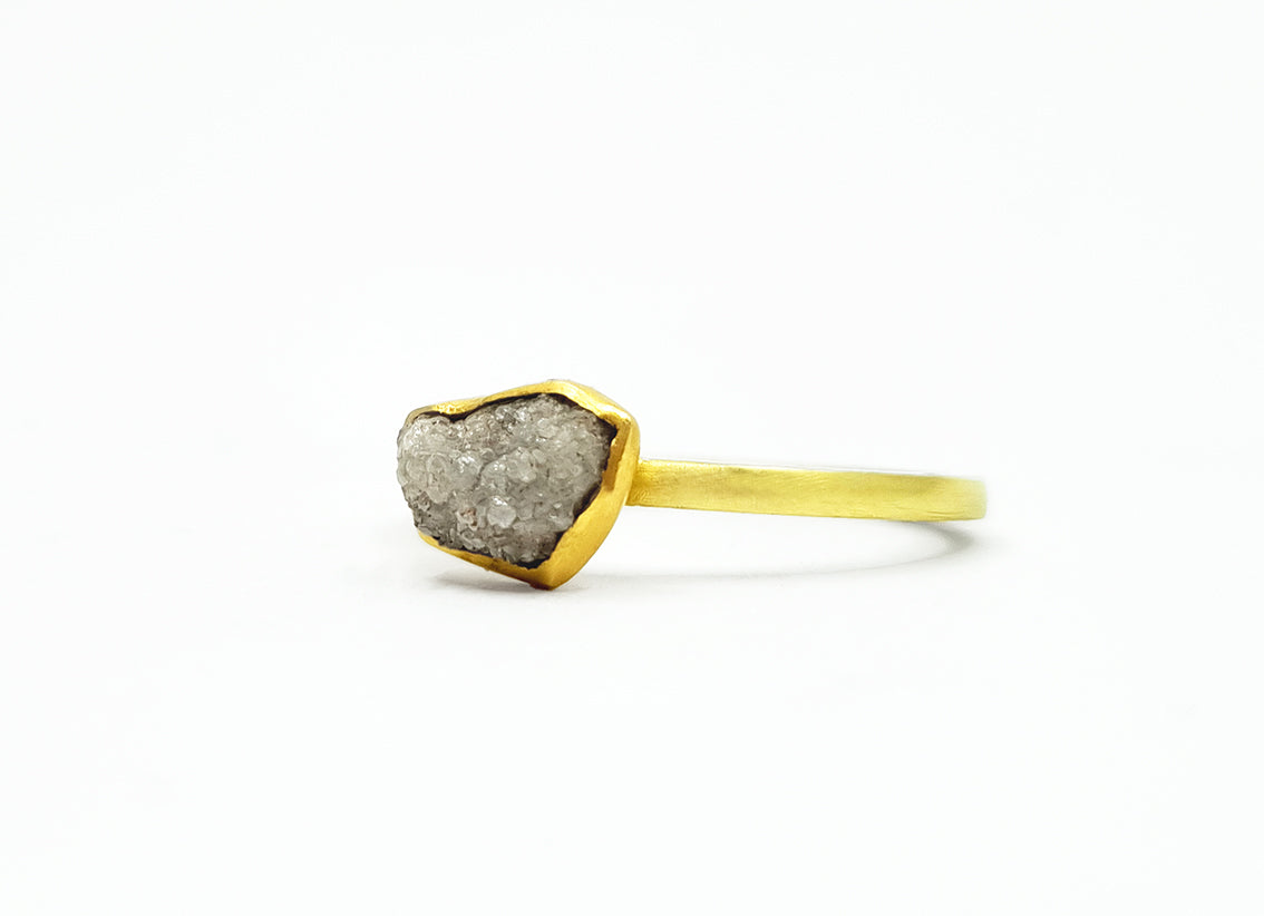 2 ct Rohdiamant Ring in Gold