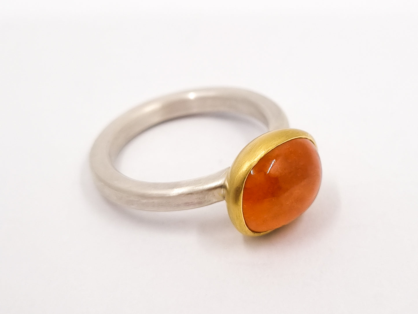 Mandarin Granat in Gold und Silber