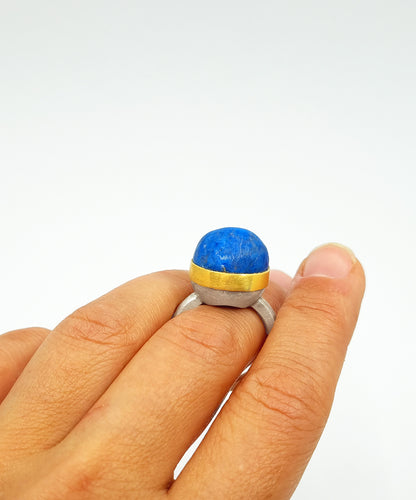 Lapis Lazuli ring in silver with 900 gold setting