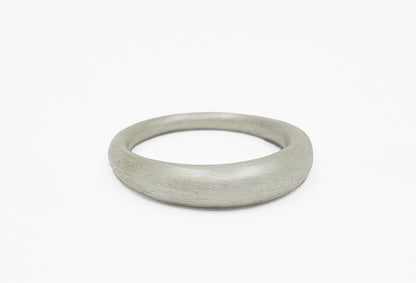 Supple statement cast ring made of silver – handmade unique piece in various sizes