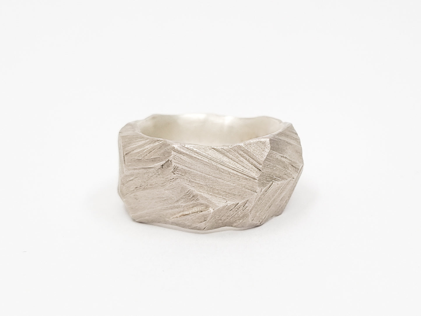 Silver cast ring using the lost wax process – a piece of pure craftsmanship