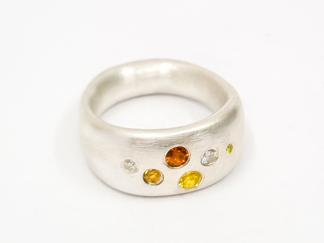 Blumenbeet Ring in Silber mit Brillanten, Saphiren und Citrinen