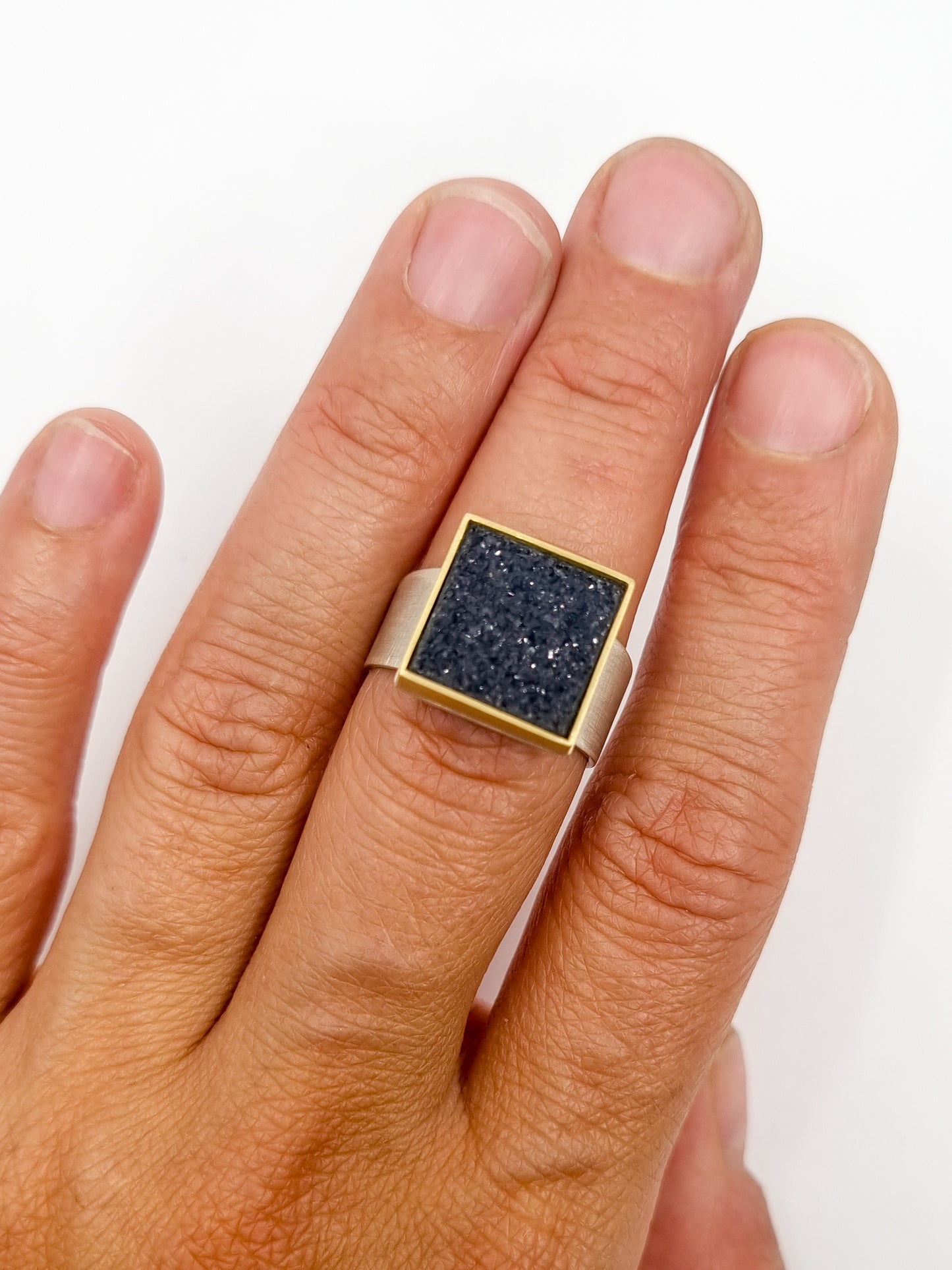 Onyx Kristall Ring in Gold und Silber